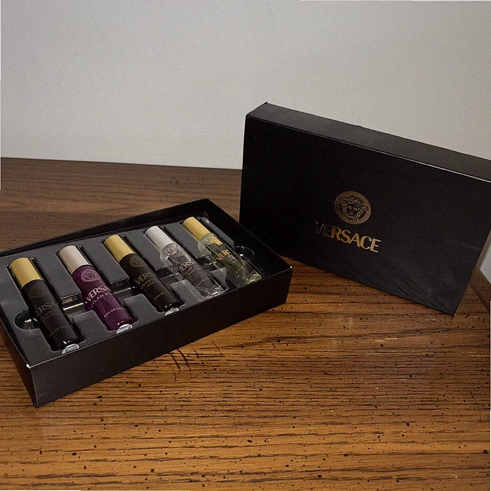 Versace 5-pcs Women's Perfume Travel Spray Coffret