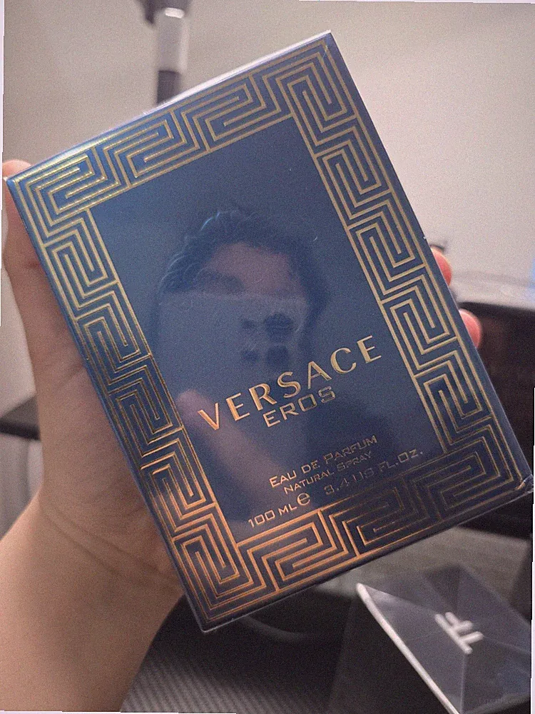 Versace Eros Eau de Parfum Spray 100 ml / 3.4 fl oz Regular Size
