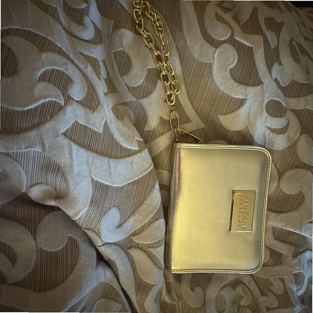 Versace Parfum Perfume Zip Around Gold Wallet Clutch Bag Chain Travel Wristlet